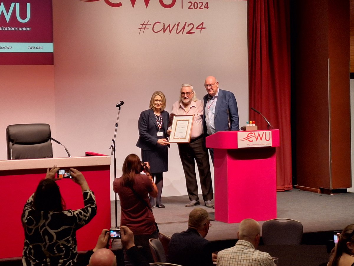 The legend that is Ray Atkinson receiving #TheCWU National Honorary Membership from @DaveWardGS and Karen Rose. Ray was one of my mentors, and this is so well deserved 👏