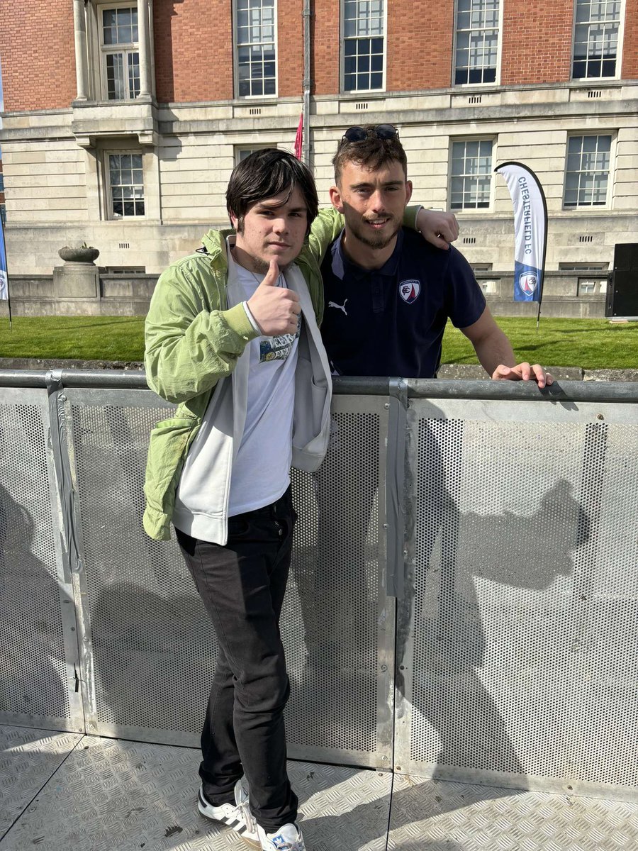 Levi (C)artledge tweet media