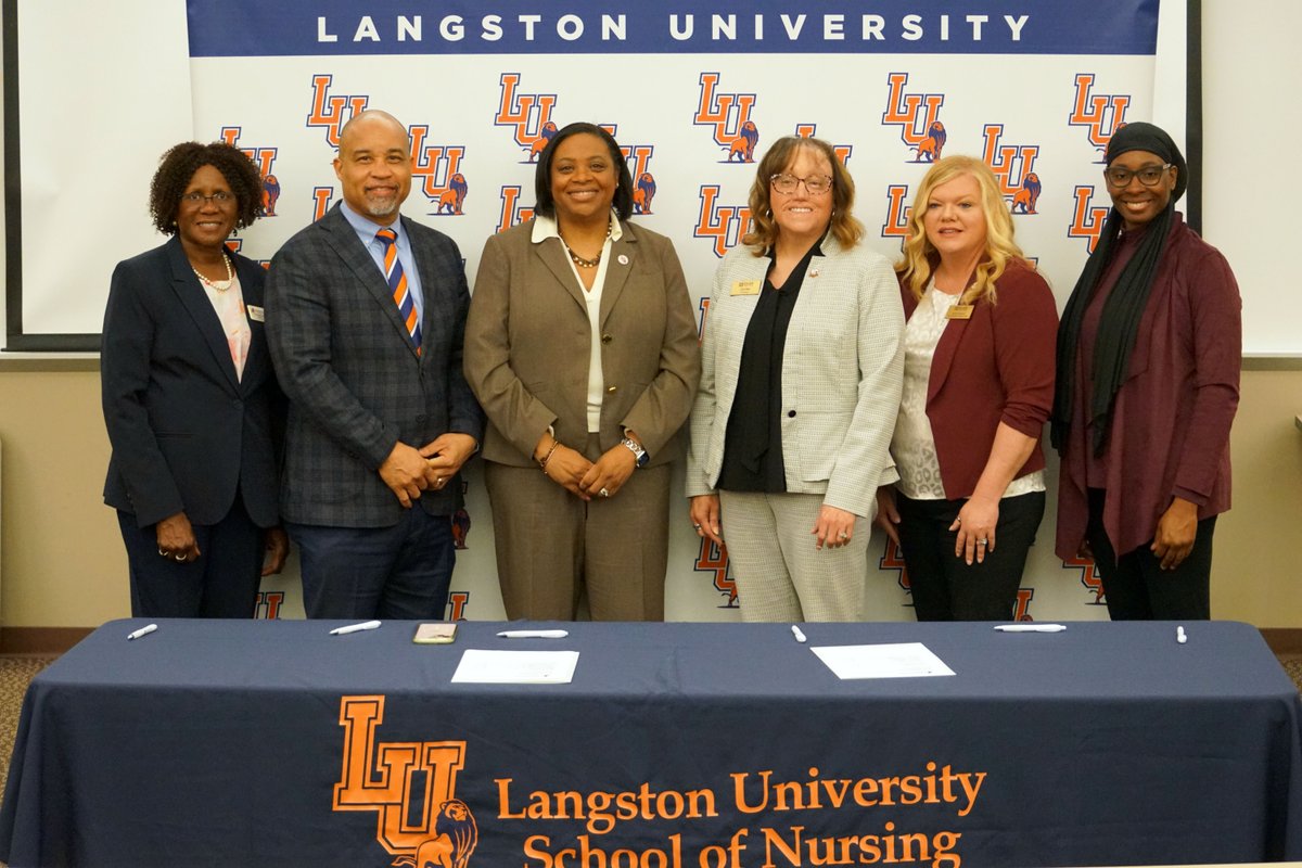 Redlands Community College and @LangstonU School of Nursing and Health Professions have signed an agreement that allows graduates of the Redlands' nursing program to more easily obtain a BSN degree. Learn more 🔗ow.ly/2JtR50Rlj4a