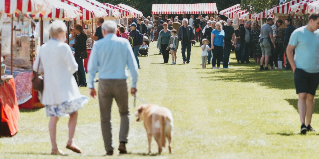 Spring Seasonal Market | This Weekend | 10am - 4pm What's on: 🛍️ Browse over 50 local market stalls 🍔 Pop up kitchen 🐶 Dog Friendly 🎁 The Stables Shop 🍴 Yurt Café 🖌️ Free Kids Crafts Extend your day 🌲 The Plotters’ Forest 🏰 Raby Castle 🦌 Deer Park