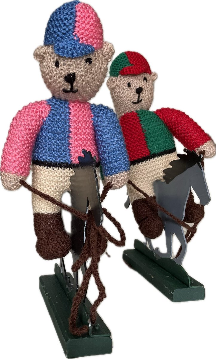 Our next social event is on Saturday 18th May, at 6.30pm. It's horse racing with Fish and Chips. Come along and cheer on your team (no gambling involved). 
Tickets are on sale now: Adults £9, Children £6.