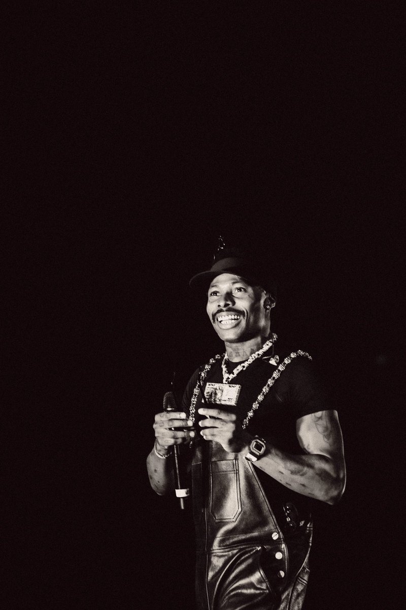 <a href="/asakemusik/">MR M$NEY</a> by me📸