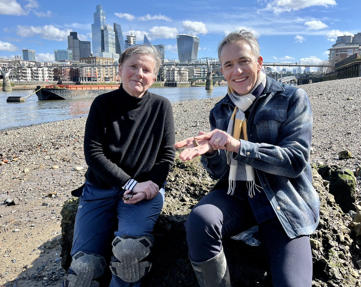 joe_crowley's tweet image. Tonight on @BBCTheOneShow we’re talking treasure with the @britishmuseum. And I get to meet prolific mudlark Caroline Nunneley (check out her IG profile - carolinenunneleymudlark - and you’ll see what I mean!)