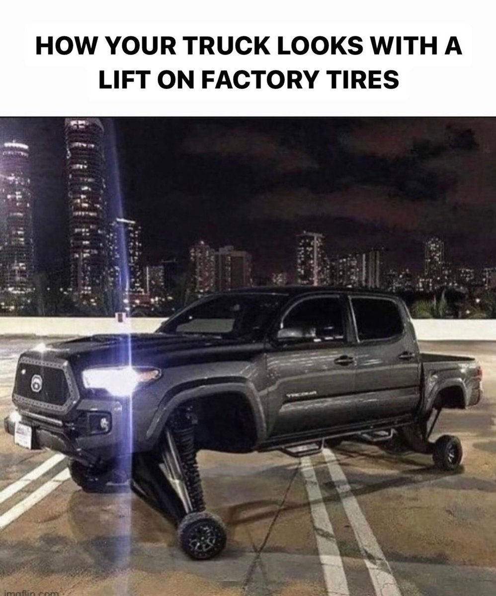 This set up is tough😤

#toyotatacoma #toyotausa #tacomalifestyle #meme #offroad #4x4