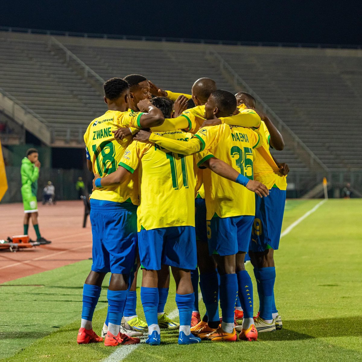 I don’t understand the fact that some of you try to tell me; Mamelodi Sundowns have a lot of players. They do, we can’t deny that but cmon, it’s the same coach and technical team who will prepare the same team for both games. Imagine preparing for 4th place side Sekhukhune