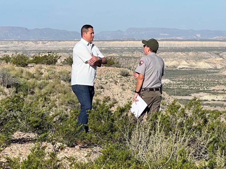 Happy Earth Day! 🌎 #TX23 is home to the largest national park in the Lone Star State.  I introduced the Big Bend National Park Boundary Adjustment Act to preserve and protect Big Bend for generations to come.