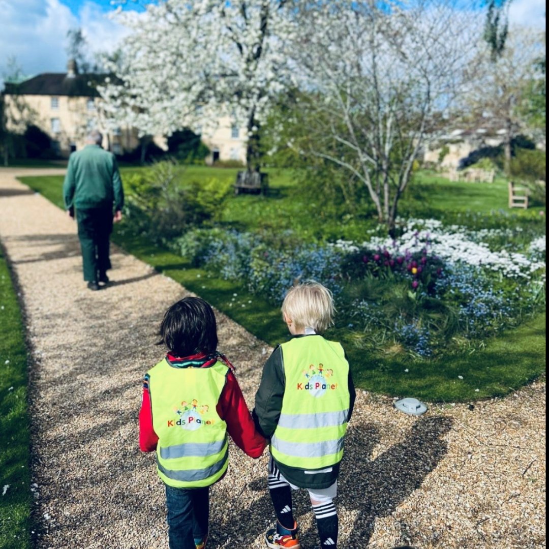 At Kids Planet we're passionate about outdoor learning and connecting children to the nature around them. Learn more about the benefits of outdoor learning in our blog- kidsplanetdaynurseries.co.uk/news-and-event… #KidsPlanet #OutdoorLearning #MotherEarthDay #Udeskole