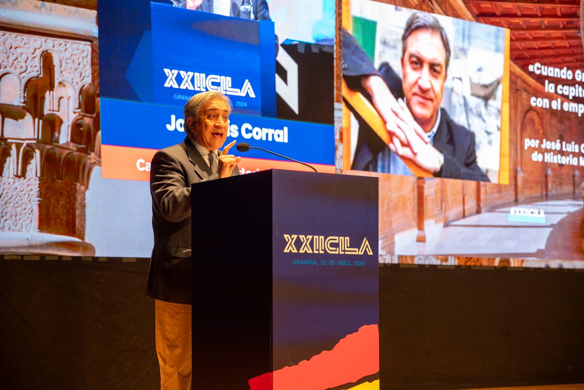 José Luis Corral nos hace viajar en #XXIICILA a los tiempos "cuando Granada pudo ser capital del mundo con el emperador Carlos" 

El catedrático cuenta la historia de amor imperial de los nietos de los #ReyesCatólicos, Carlos I de España e Isabel de Portugal