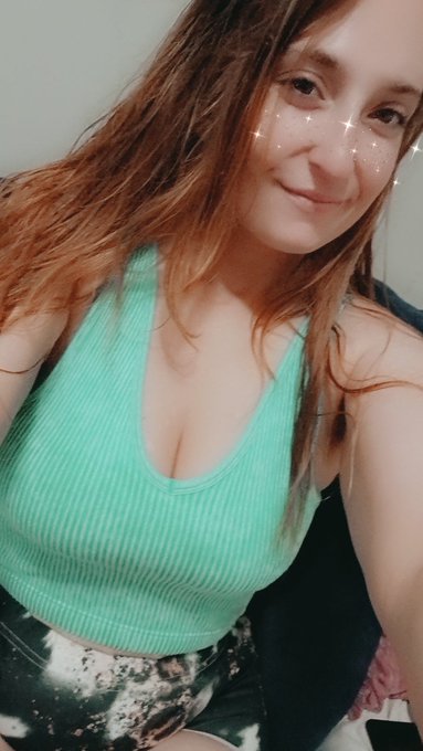 Like my new top 💋 https://t.co/2nuJxyU4He