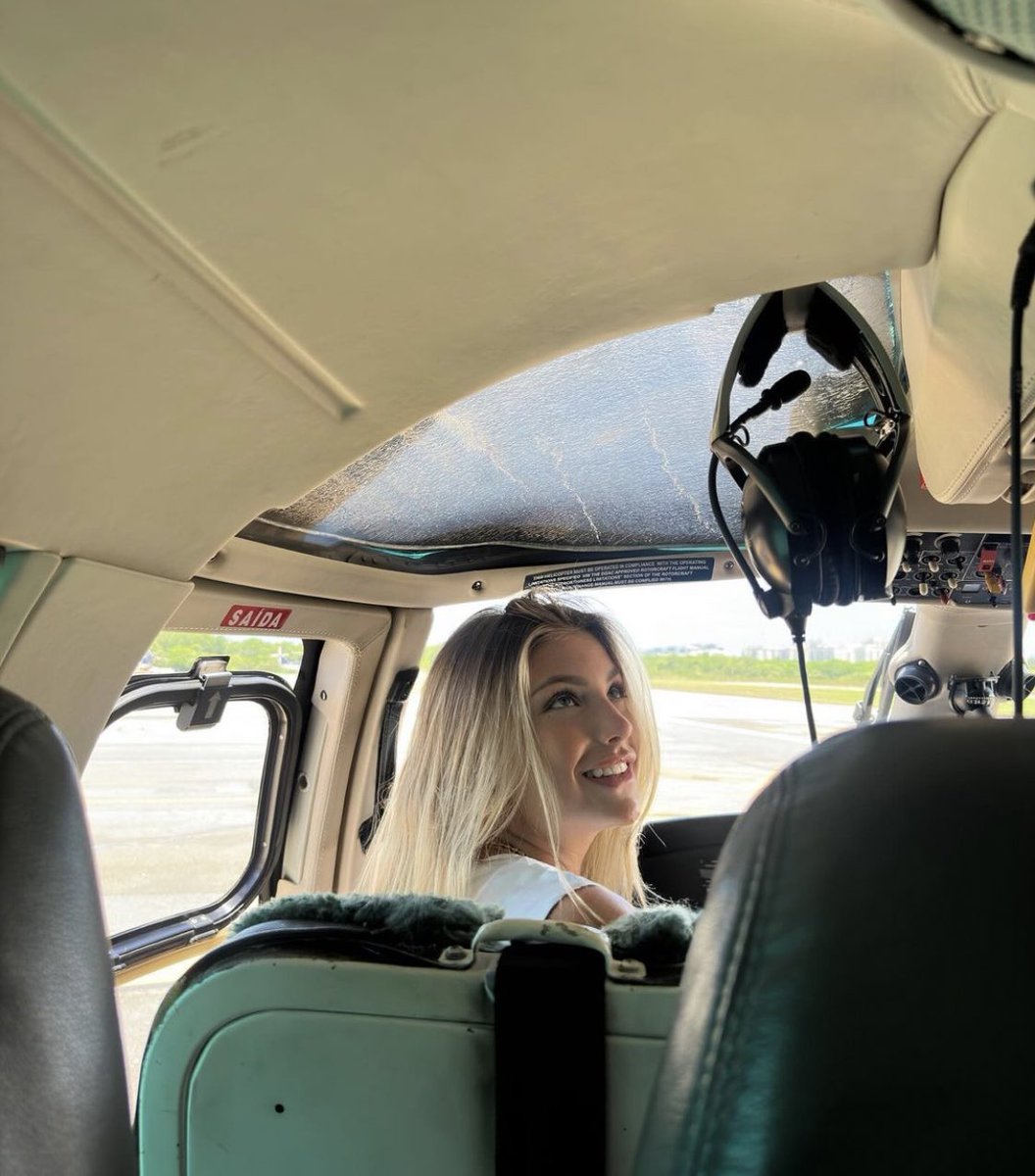 eleanorolwand's tweet photo. 🚁 @kylebbrooks https://t.co/NaAUmtu4tP