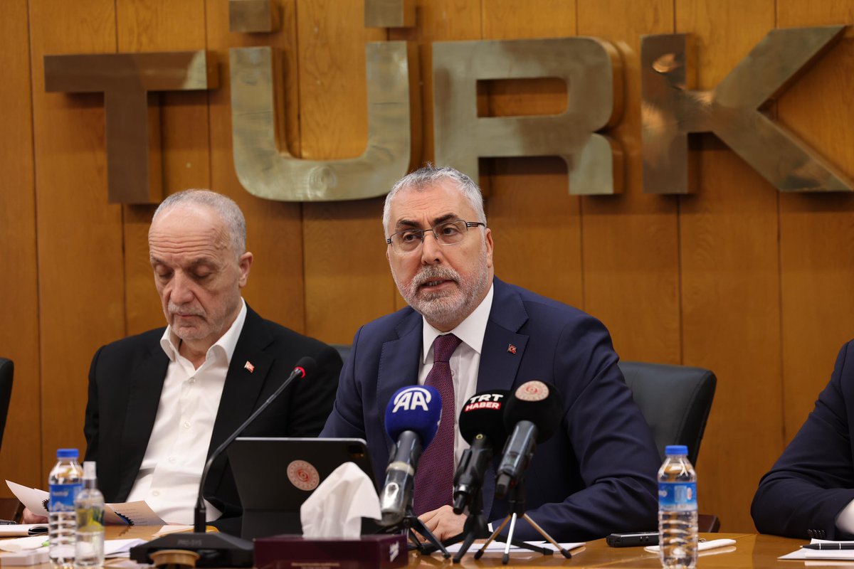 <a href="/isikhanvedat/">Prof. Dr. Vedat Işıkhan</a> <a href="/turkiskonf/">TÜRK-İŞ</a> #BakandanTaşeronaKadro