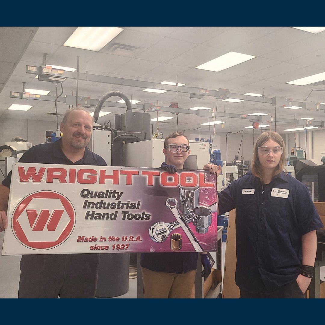 Wright is empowering the next generation at Barberton High School’s Machine Technology class! Wright is proud to support the future workforce by providing a selection of tools and a sign to the class. This is also the class that our apprentice, Kamara attends.

#wrighttool