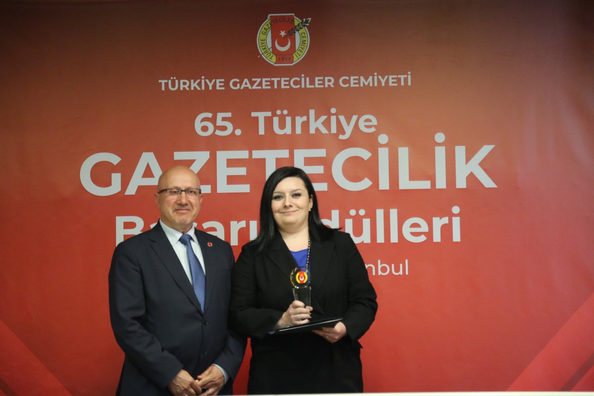 TGC Türkiye Gazetecilik Başarı Ödülleri sahiplerini buldu RADYO PROGRAM ÖDÜLÜ’NÜ NTV RADYO’DAN ZEYNEPGÜL ALP ALDI #TÜRKİYEGAZETECİLERCEMİYETİ #TGC