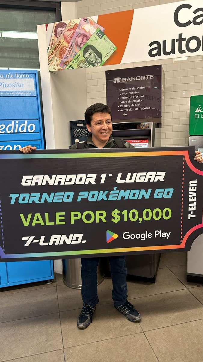 TzSpenx's tweet photo. ¡GANÉ EL TORNEO DE 7-LAND DE @7ElevenMexico !

Aquí les comparto mi Hilo de la tremenda experiencia vivida el día de ayer que todavía sigo sin creérmela.

#PokemonGO 

1/X https://t.co/pOKq2J7VnZ