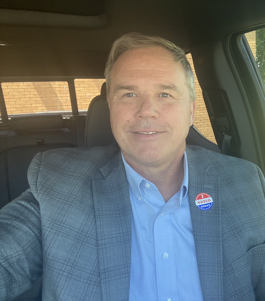 Early voting for the May 4th local elections starts today. During my lunch break, I went to vote and it took my 5 to 10 minutes. Please remember to vote.