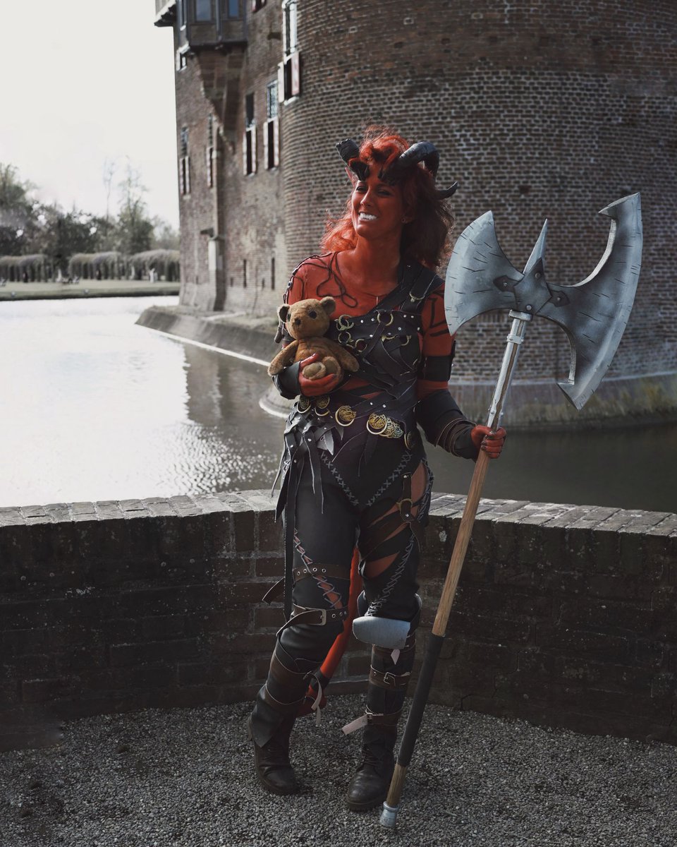Elom0n's tweet photo. It's important to shuffle to keep the coldness at bay, but don't forget to also cherish your femininity! (That's what the axe is for) 
https://t.co/0yZB3jok6S

#baldursgate3 #bg3 #bg3cosplay #karlach #karlachcosplay   Karlach is voiced by @SamanthaBeart and from @larianstudios https://t.co/6Kkupc0gMm
