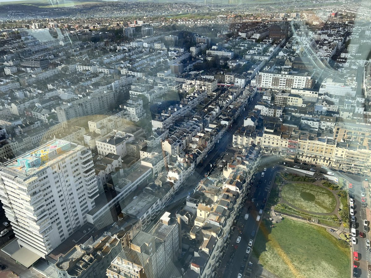 Great weekend in Brighton. Thank you @VaseemKhanUK , @william1shaw & all at the @The_CWA  for organising such an informative and friendly event. Stayed an extra day and went on the i360! Great fun.