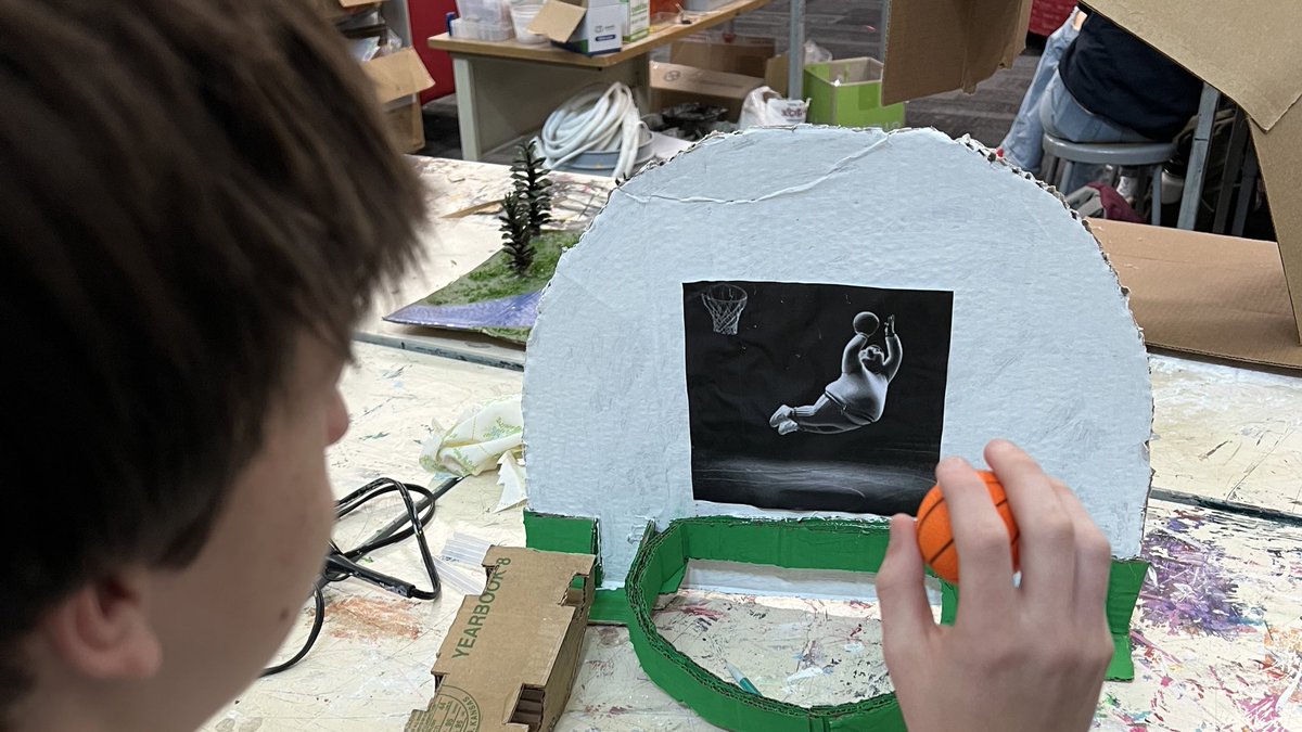 Students are being incredibly creative in @bostelmanart’s Intro. to 3D Art class.  The learning environment in this teaching space is fantastic. @SouthernHancock @llantrip @ginapleak @MooreNPJH @MitchanerNPHS @BurkNPHS  @CGawNPHSArt #WeAreDragons