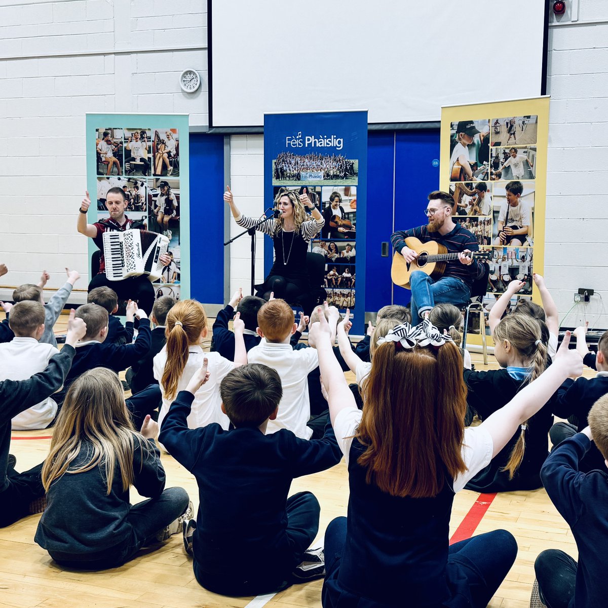 Stramash for Schools 2024: Latha 6 // Day 6 ☀️ 

Week 2 of our tour kicked off today with visits to: 

<a href="/LPSandELCC/">Lochwinnoch Primary School and ELCC</a> 
@GallowhillPs 
<a href="/Cochrane_Castle/">CochraneCastlePS</a>  

Our tutors answered great questions, taught pupils their first every Gaelic song and shared info on our Fèis Week🎶 

🧵 1/2