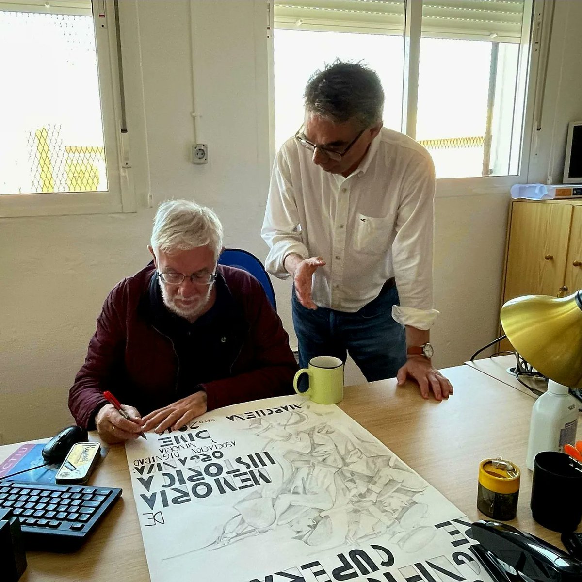 Charla del historiador D. José Luis Gutiérrez Molina, sobre el golpe de Estado y la guerra civil en Cádiz, en relación con el temario de la asignatura Historia de España de 2º de Bachillerato. Tras la misma, tuvo lugar un coloquio como actividad evaluable.