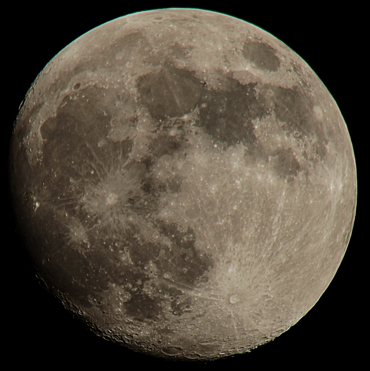 Last night's Moon. #Lunar #moon #moonhour #astrophotography #astronomy