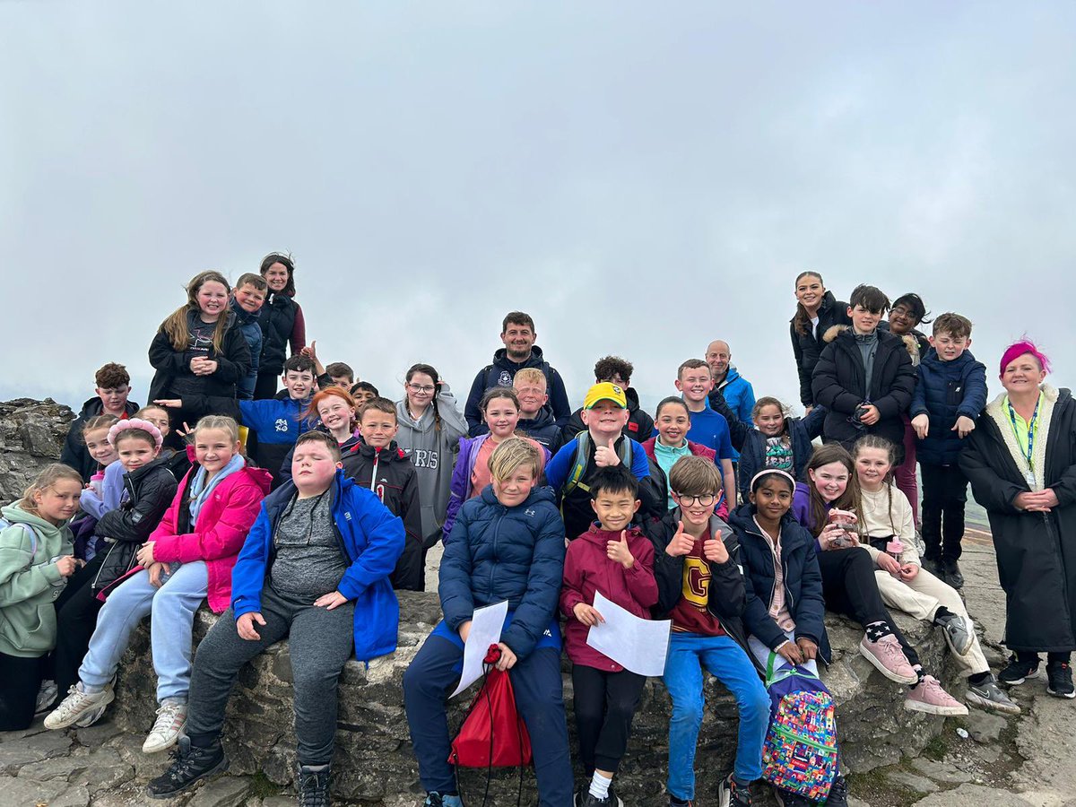 smaaanews's tweet photo. And they made it!  Fantastic geography skills demonstrated to make it up Moel Famau! Thanks @mrjsday for inspiring us to do this! #SMAAAgeography #EarthDay2024 https://t.co/RGR5ZM3VmI