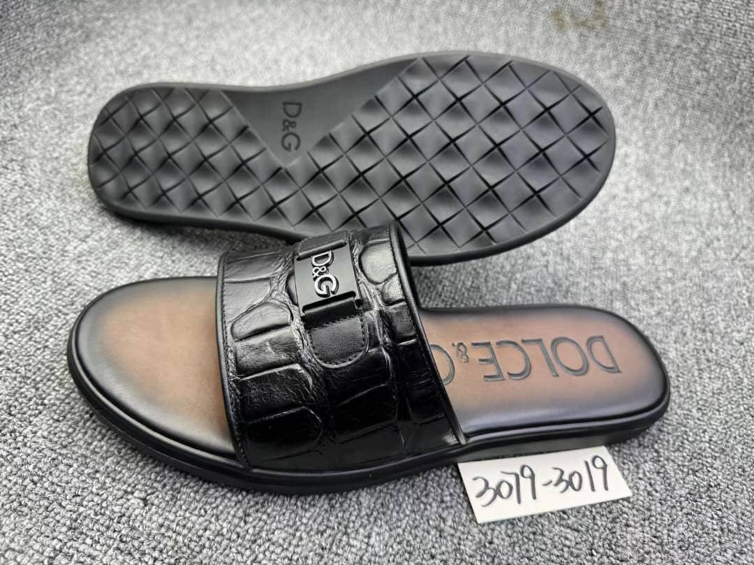 Top Quality Italian 🇮🇹 Men Pam's Sandal We Have THESE Men Pam's Available Sizes 40-46 Price ₦18,000 only 📍 Kaduna and Delivery nationwide Always go through our Media for other products