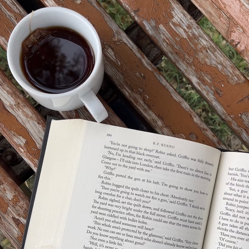siriusenti's tweet photo. hello! new to #booktwt &amp; looking for mutuals x

she/they, eighteen
⛧ i read everything, but fav genres are historical fiction &amp; greek mythology!
⛧ all time favs are: a little life, the secret history, tsoa &amp; bable!
interact to be moots <3
rts are v much appreciated x

my pics! https://t.co/2DgqM9yEUp