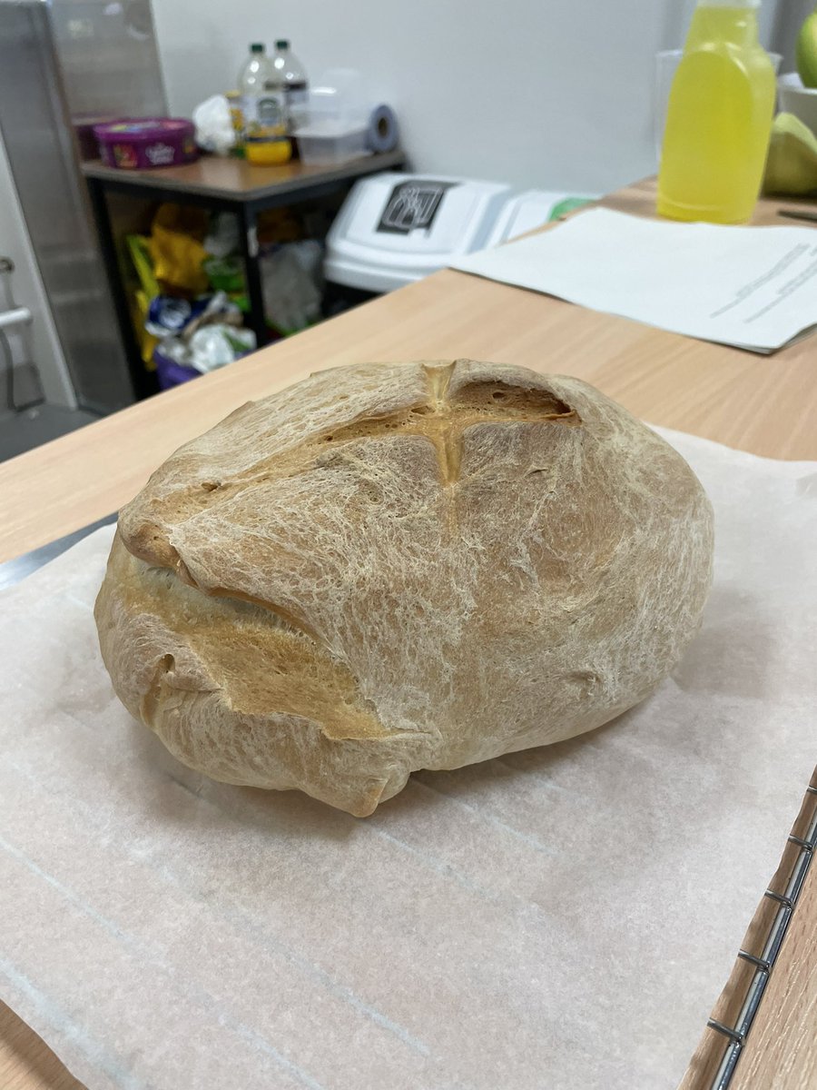 GracemountESB's tweet photo. Today we made some scrumptious bread 🤤. Got a taste after lunch while it was still warm. Sooo tasty! #bakinggoals #lifeskills https://t.co/oZKP1fcXkK