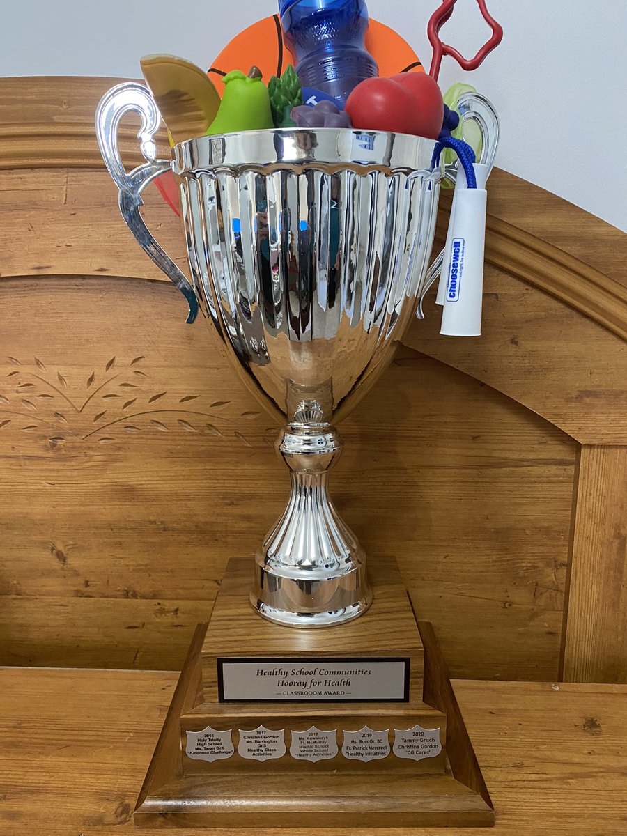 Congrats to Ecole St. Paul and Beacon Hill Schools on winning the 2024 Healthy Cup! Thanks to all schools for the amazing entries, excited to help you celebrate! #healthyschools @fmcsd @fmpsd
