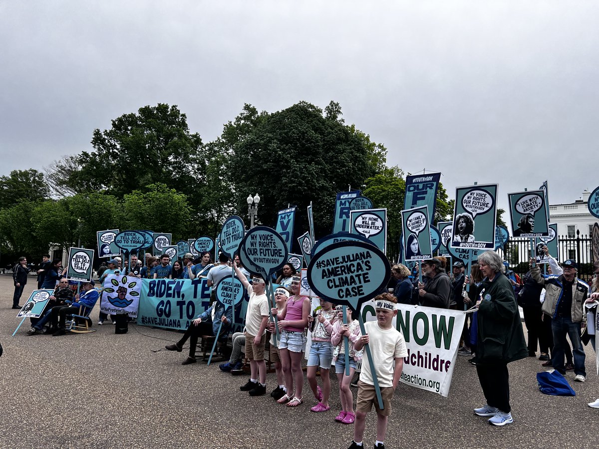 Thanks to everyone who came with us to DC this weekend to ask for Climate Justice for Youth in front of the White House. <a href="/JoeBiden/">Joe Biden</a> <a href="/youthvgov/">Our Children's Trust</a> <a href="/ThirdActVa/">Third Act Virginia</a>