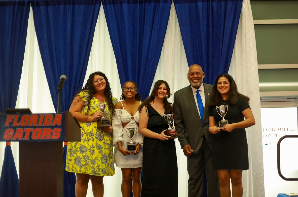 UFJSchool's tweet image. Congratulations to all of our 2024 CJC award winners and the 2024 CJC Hall of Fame inductees. Photos from Saturday’s banquet are now available on our Facebook page

facebook.com/media/set/?set… #CommuniGators 🐊