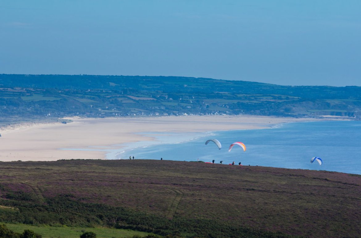 Nos concitoyens veulent promouvoir le Cotentin comme destination touristique : 👉79% des habitants sont satisfaits du travail accompli par @leCotentin et l’Office de Tourisme @CotentinUnique concernant le développement touristique 👉77% sont favorables à l’accroissement