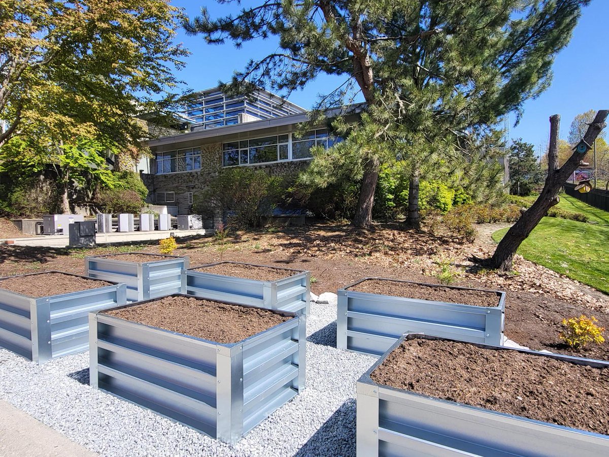 Happy #EarthDay2024! We’re thrilled to share a new initiative: E-Comm Unity Garden! Garden boxes are now set up at our workspaces providing staff the opportunity to grow plants & veggies and connect with nature. Special thank you to our Facilities team. Stay tuned for updates!🌱