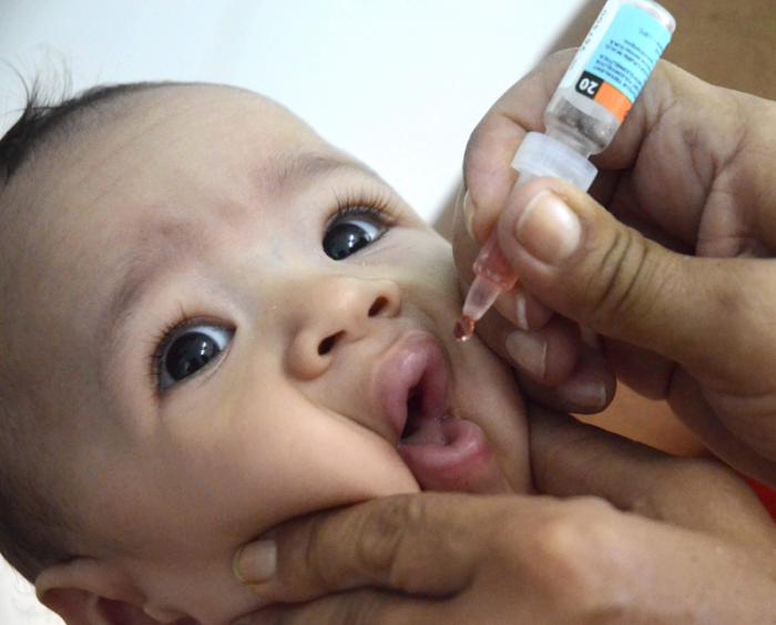 Pequeños detalles de esta isla del Caribe, llamada Cuba🇨🇺 ¡ Vacunación totalmente gratuita ! 🇨🇺 Hoy inicia en #Cuba la 63 Campaña Nacional de Vacunación Antipoliomielítica, serán vacunados los niños desde un mes de nacidos y hasta los dos años, 11 meses y 29 días de edad.