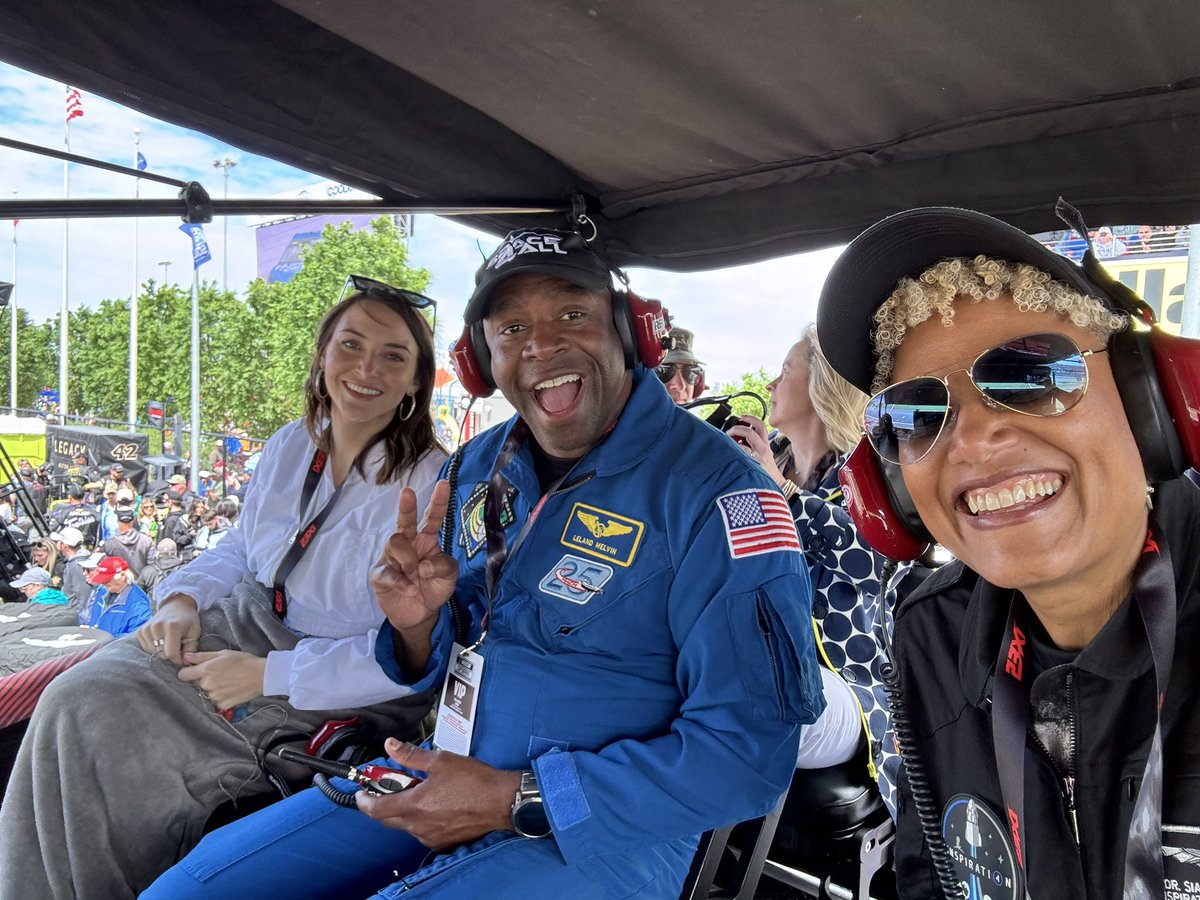 I had a great time at @nascar @TALLADEGA with @23XIRacing and @LeidosInc sharing the need for #Space4All with @Astro_Flow. Big thank you to @BubbaWallace and @KurtBusch and the entire @23XIRacing team for welcoming us into the #NASCAR family and supporting the need to #inspire,