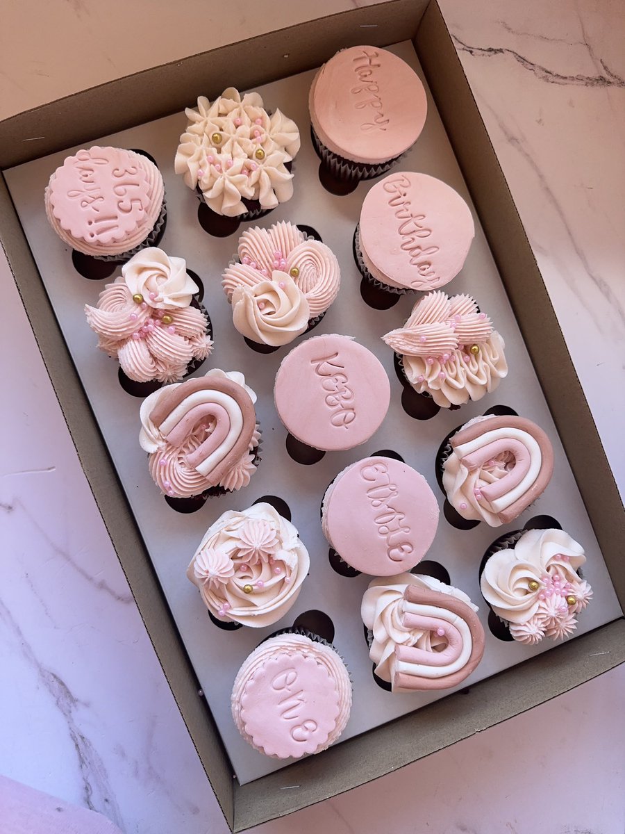 Reminder of my love cupcakes - R400 🤍