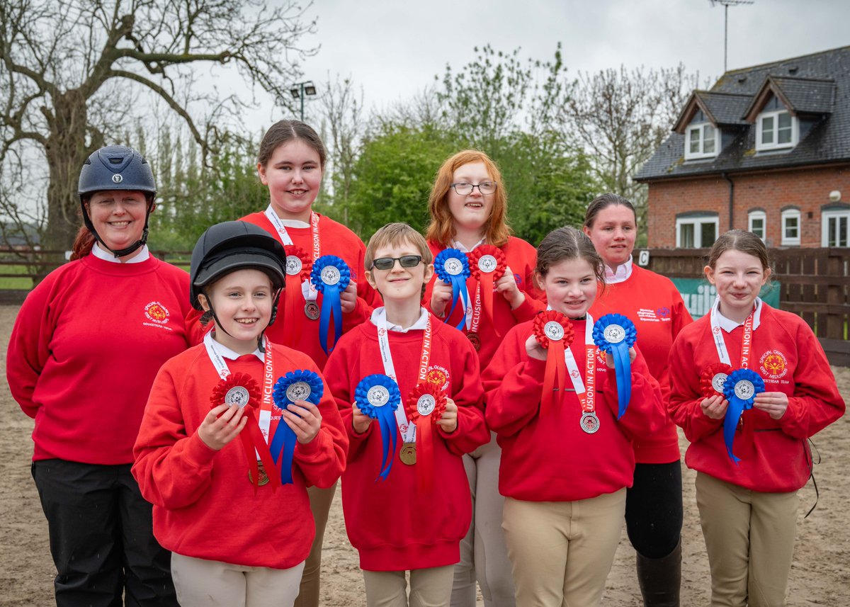 Great news! Our riders Amy, Clara, Danielle, Elizabeth, Jasmine, Kyvan, Maisy, and Raidon-Kane took part in the @SOEMEquestrian Competition Day today. They performed exceptionally well and were awarded medals and rosettes which filled them with pride 🏇🏻🏵️🎉 📷 @nigekirby