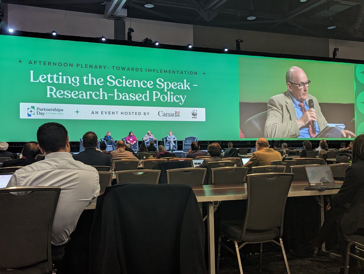 Team @PlymUni in action over the first couple of days at the UN plastic treaty negotiations in Ottawa. From a 'Night of Science' hosted by @ScientistsCoa to the main stage with @ProfRThompson speaking on the essential need of Science to inform an effective treaty!
#PlasticTreaty