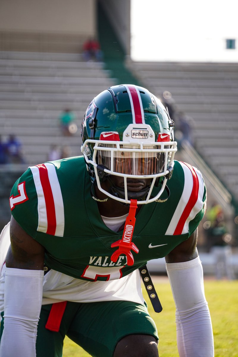 #AGTG✝️ After a great conversation with @coachzsamuel I am blessed to receive an offer from Mississippi Valley University. @shayhodge3 @ESPN3ALLDAY @MeshAcademy @MacCorleone74 @MohrRecruiting @CoachRuffin39 @l