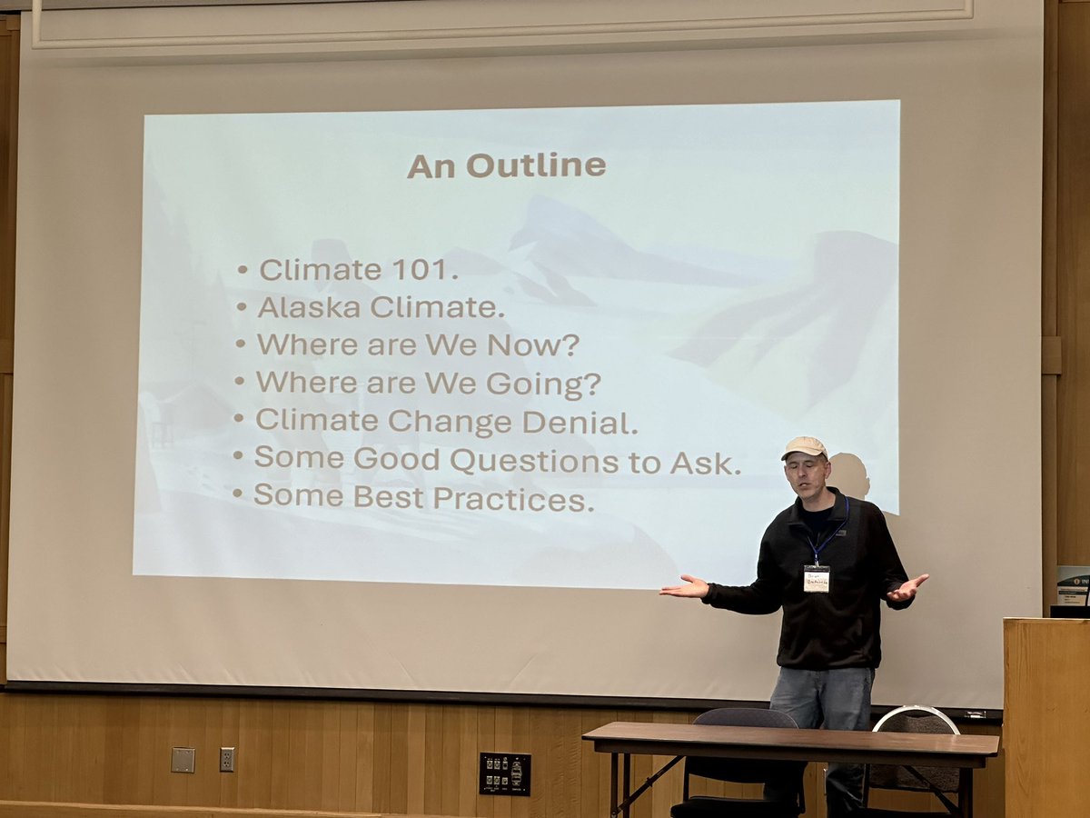 From the weekend: If you don’t have a mooseologist at your conference, you’re doing it wrong. Thanks to @Climatologist49 for sharing climate expertise and tips on reporting weather and climate stories at the @alaskapressclub conference.