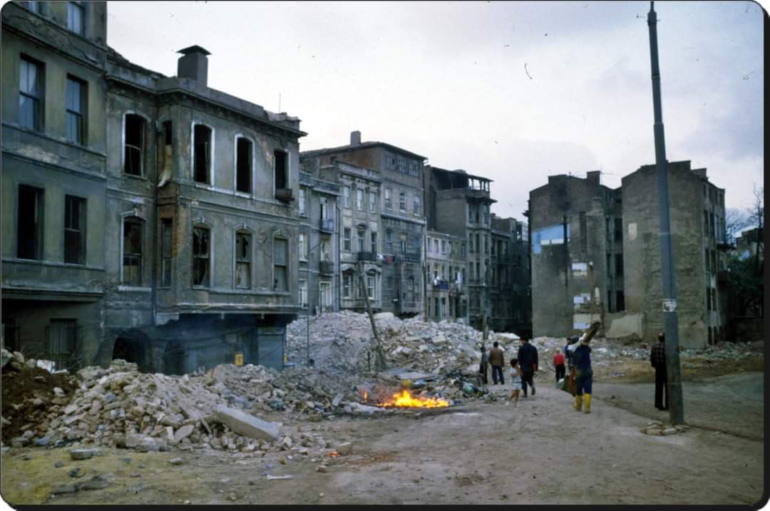 Tarlabaşı Yıkımları - 1986