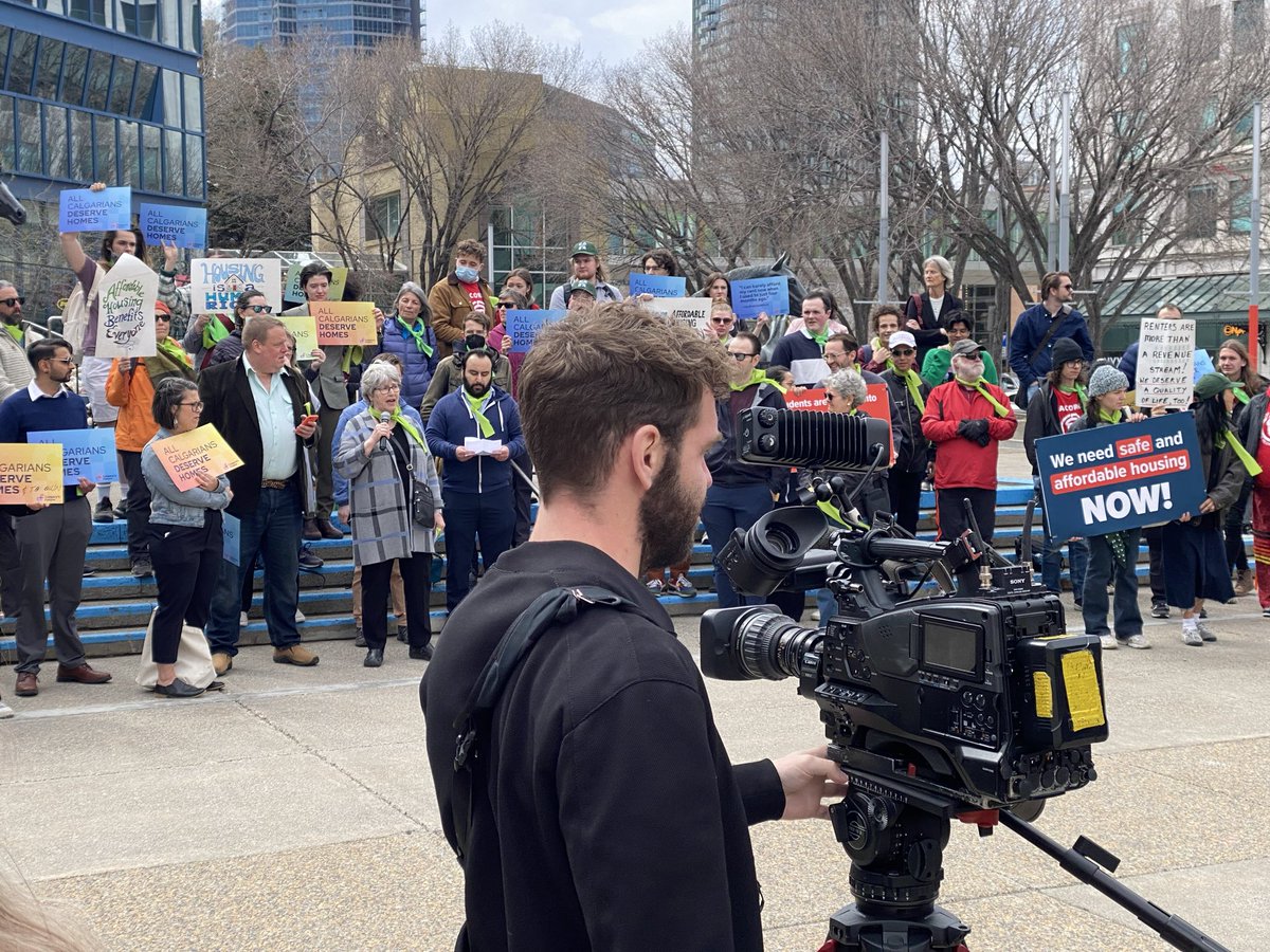 project_calgary's tweet photo. Calgarians coming out in support of legalizing townhomes and row homes in all neighbourhoods. 👏 

#yyc #yyccc #YesRezoning https://t.co/SaTOhTqpG8