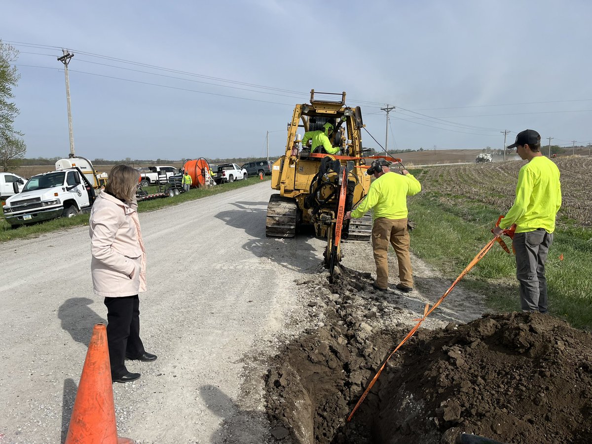 Visited the job site of Slabach Enterprises and Modern Cooperative Telephone Company, where we discussed rural broadband connectivity and the pivotal role of fiber optics in #Iowa. Our local fiber optic companies are committed to ensuring their last mile does not exclude our