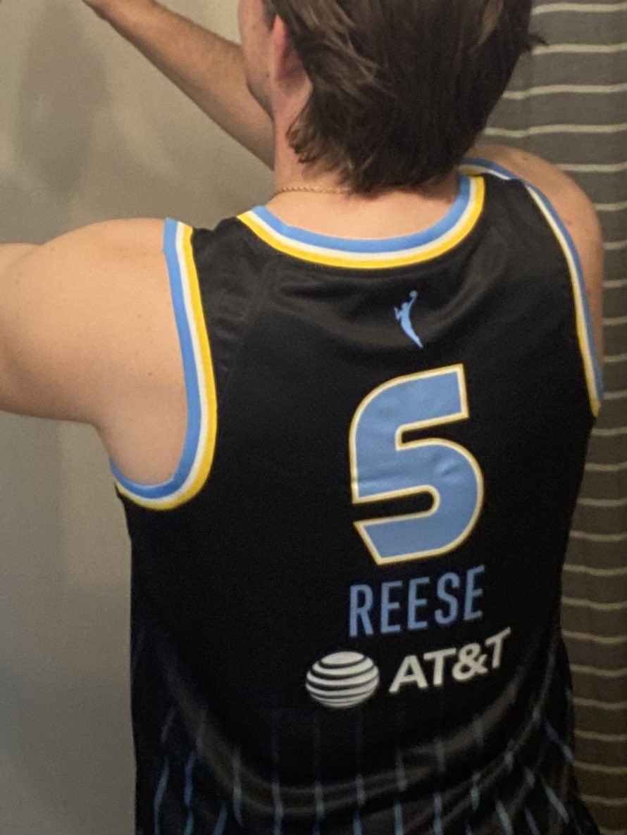 Ready to roll, Chi-Town Barbie! @Reese10Angel @chicagosky