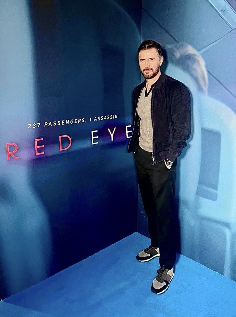 Insane edge of the seat viewing…can’t help but binge watch…..love it! 🫣 @RCArmitage #RedEye @ITVX