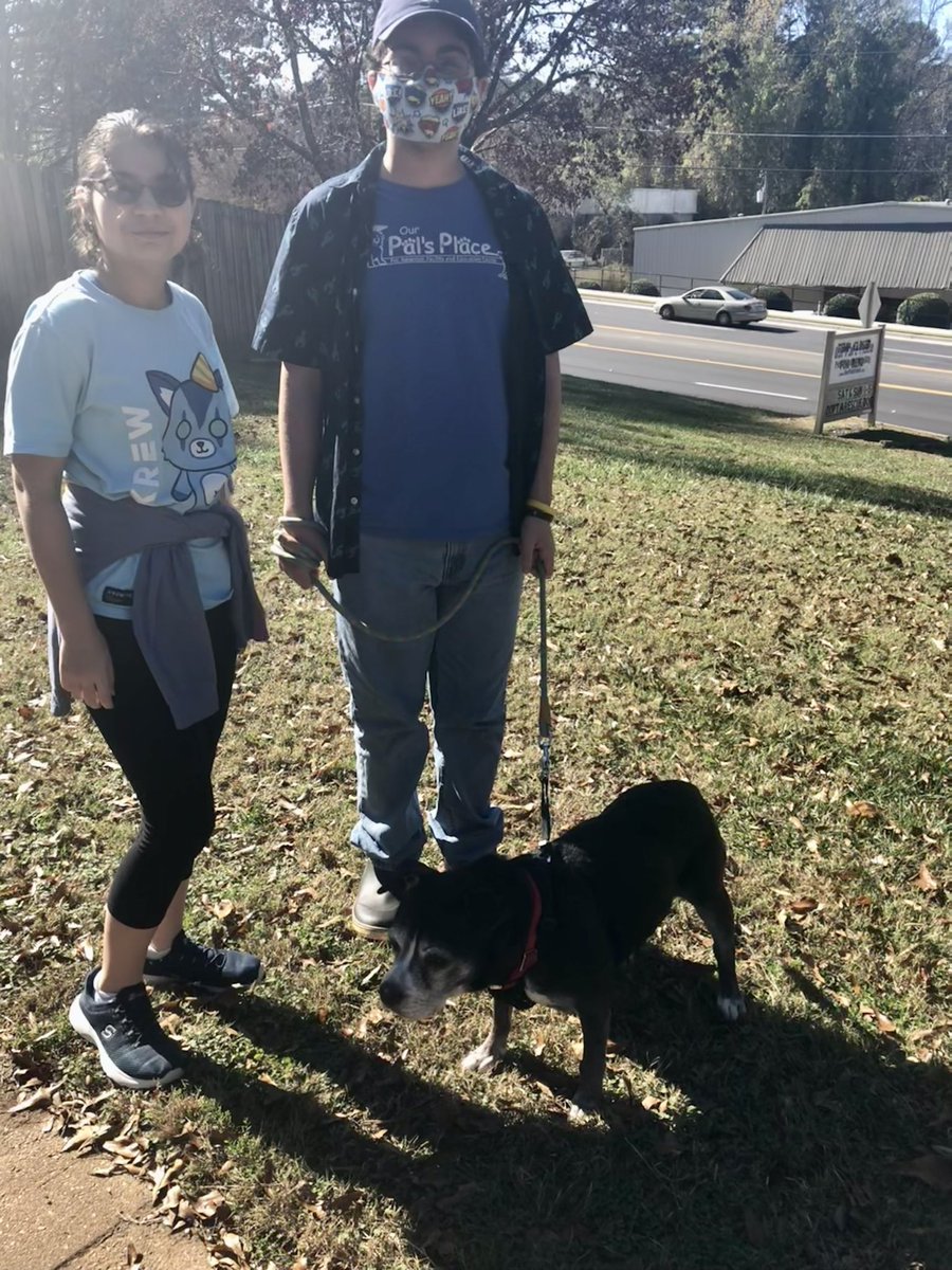 CrunchyGreenNut's tweet photo. @ReHomeStore @ourpalsplace @CobbOLAcademy @nationalbeta 
Volunteering for a cause. Leading by serving others. 
#AnimalAdvocates #AdoptDontShop https://t.co/i7CjvT6Mfq