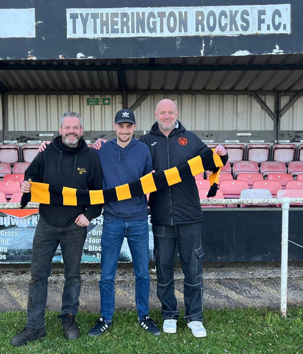 🟠⚫️🚨

The Rocks have a Reserves

Liam Cook and Neil Bennett  will take charge of TRFC Reserve Team next season playing in Hellenic League Division 2 West

@hfl_news @HellenicLeague @NonLeagueHQ1 @NLBIBLE4 @NL_Matters @NonLeagueCrowd @NonLeagueMaps @SevernSport @TigerSportPhot1