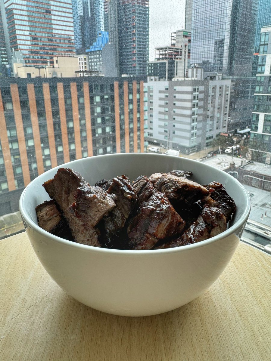 Can’t go wrong with a bowl of steak.