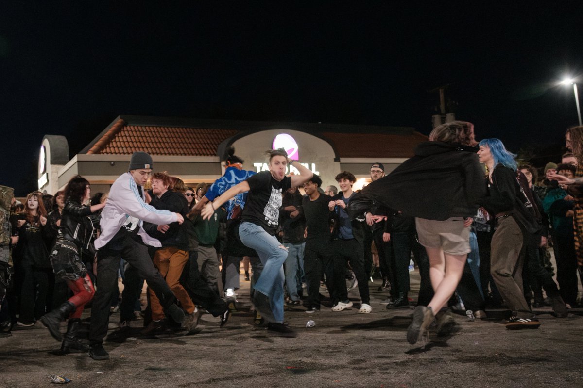 Area punks had a "Baja Blast" on Sunday night.

The West 117th St. Taco Bell became the host to its second-ever pop-up punk concert, with bands like Necroprophecy, Body Farm and Razor Blade rocking out in a night of pure chaos.

See more: clevelandmagazine.com/entertainment/…
